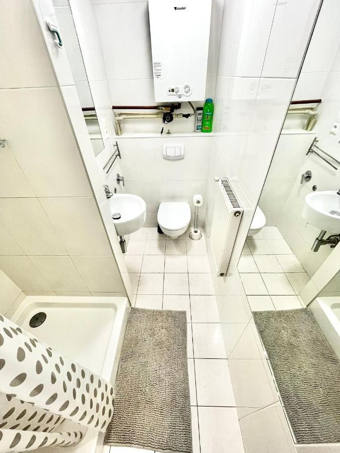 Bezagenta Rooms Centrum 华沙 外观 照片
